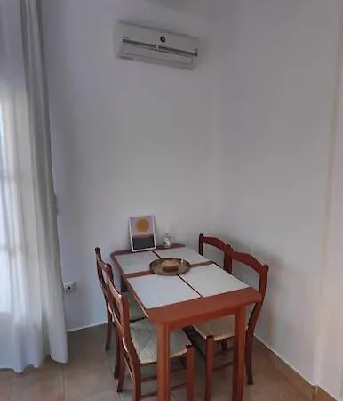 Sea View Terrace Apartment-close To The Sea Apartment *